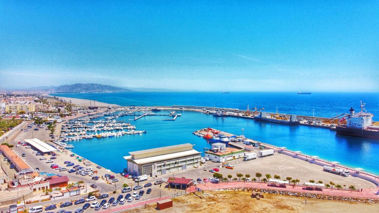 Apartamento Atico Pinar de Garrucha con vistas al mar-Gran Terraza Exterior foto