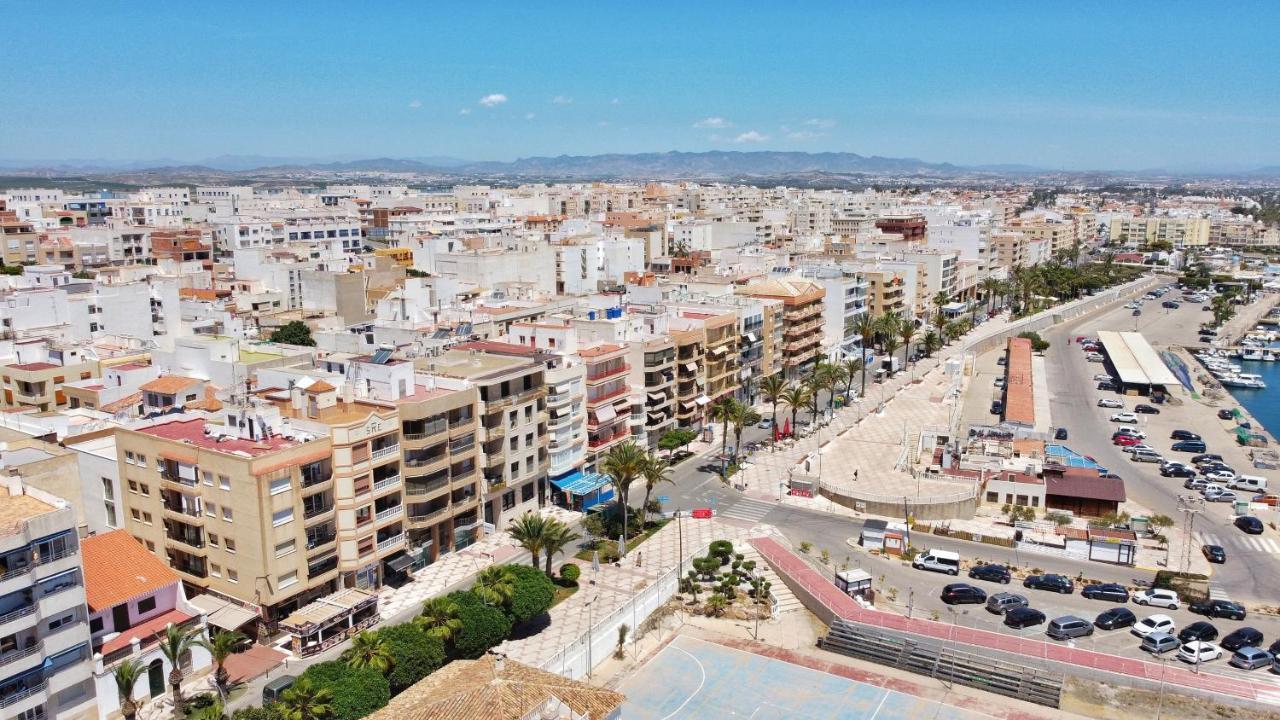 Apartamento Atico Pinar de Garrucha con vistas al mar-Gran Terraza Exterior foto