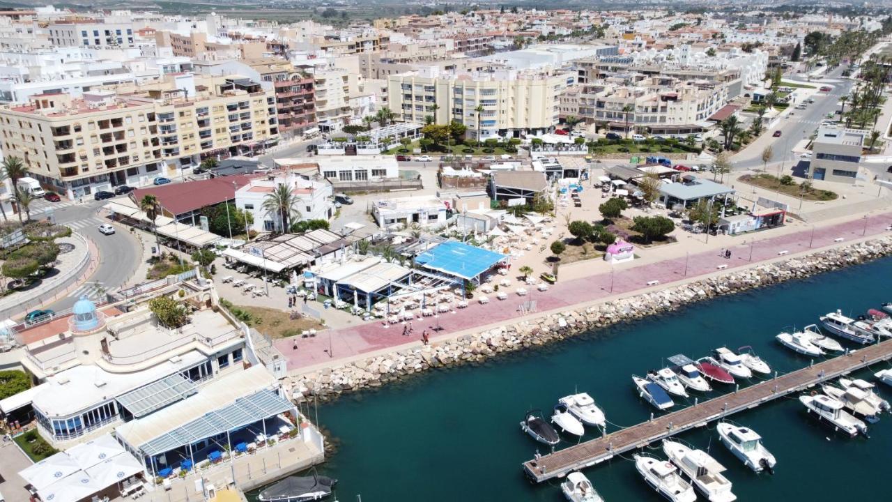 Apartamento Atico Pinar de Garrucha con vistas al mar-Gran Terraza Exterior foto